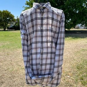 Mens Plaid button up.